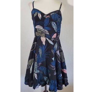 Aritzia- Talula Tropical Print Lipinski Dress 8